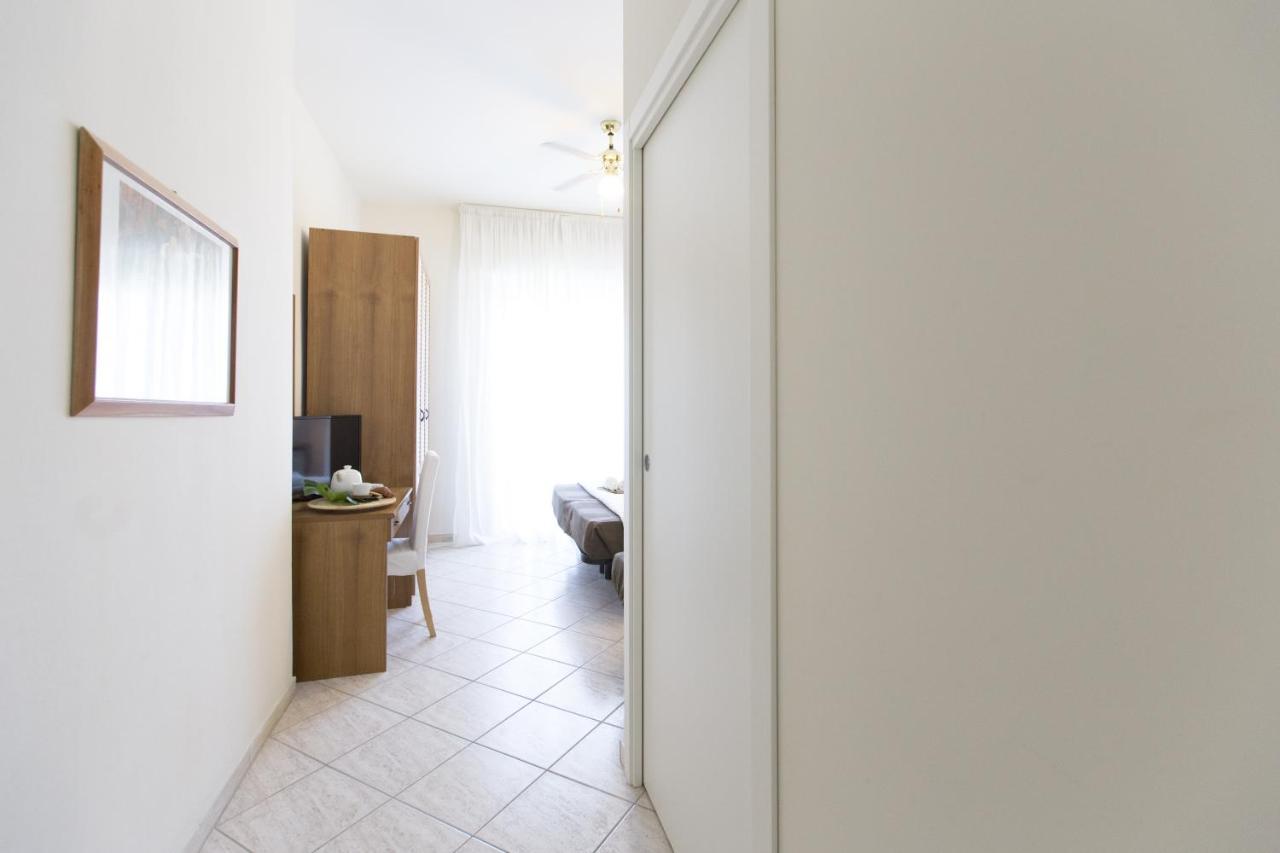 Hotel Esplanade Rimini Luaran gambar